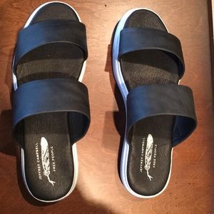 NWT Sea of Possibilities sandal